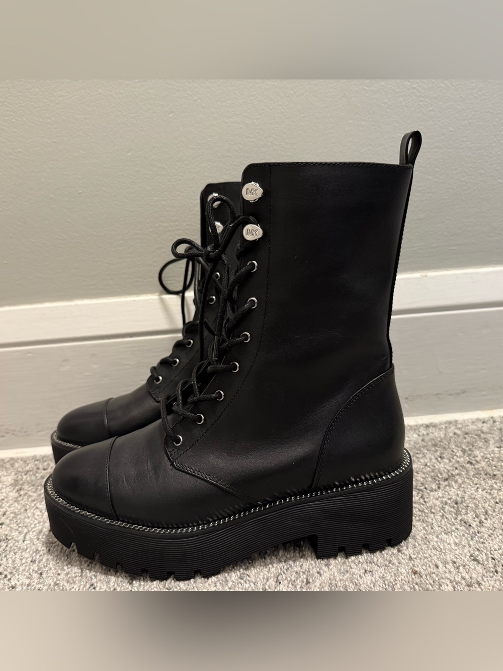 Michael Kors Black Leather Platform Combat Boots Size 7 Never Worn - Picture 2 of 16